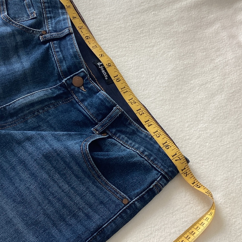 d. jeans Women’s Straight Leg denim Jeans , size 14, Dark Blue, Size 14 - Picture 6 of 7